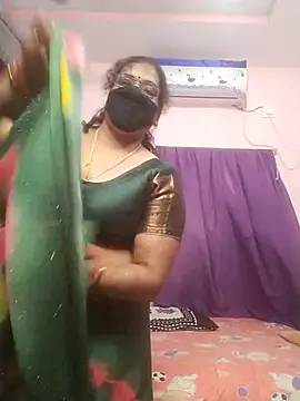 הופעת וובקאם של sarala_telugu