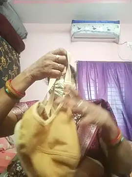 sarala_telugu's Webcam Show