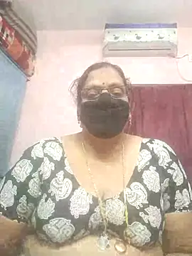 הופעת וובקאם של sarala_telugu