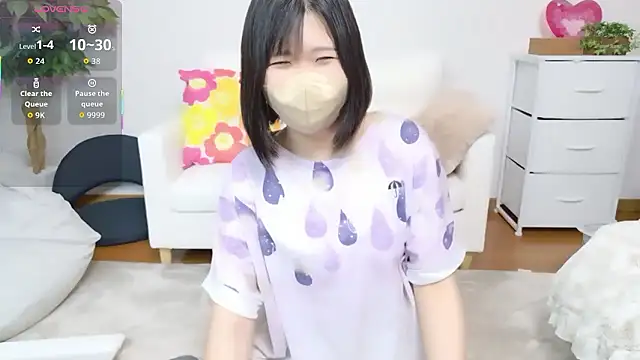 צ'אט XXX בשידור חי של HIMAWARI_88ch