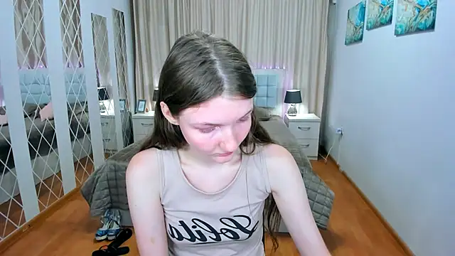 NikaRain Chat XXX in diretta