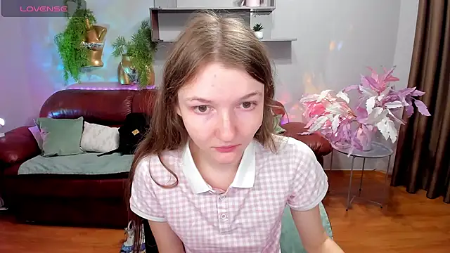 NikaRain live XXX chat