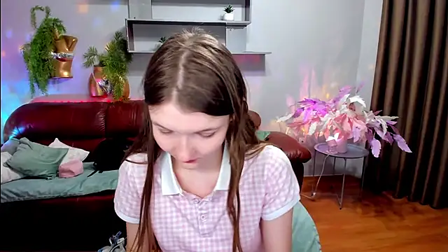 NikaRain Chat XXX live