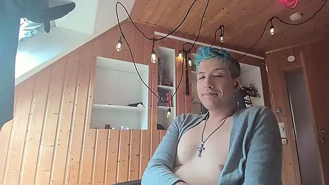 AskAveryAnything Show in webcam