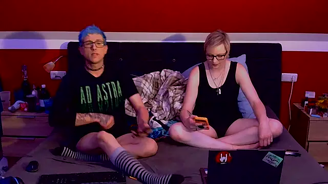 AskAveryAnything webcam show