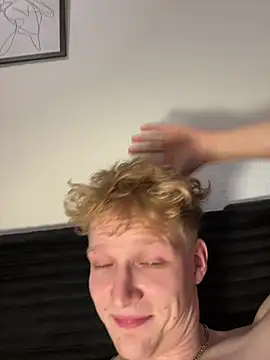 Elias_Veins ওয়েবক্যাম শো