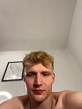 naylias' Webcam Show
