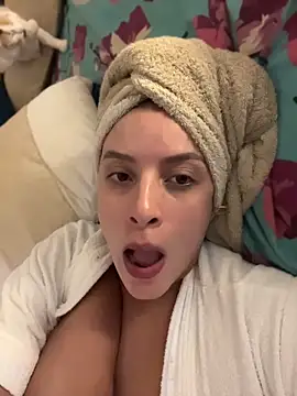 Lena-Williamss লাইভ XXX চ্যাট