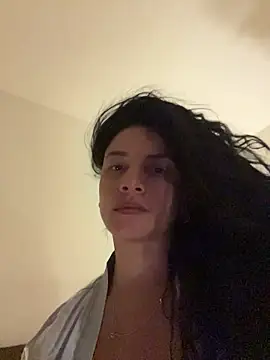 Lena-Williamss Adlı Modelin Canlı XXX Sohbeti