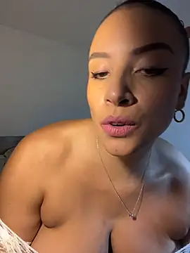 Lena-Williamss Chat XXX in diretta