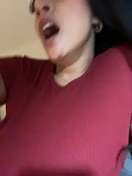 Lena-Williamss Adlı Modelin Canlı XXX Sohbeti