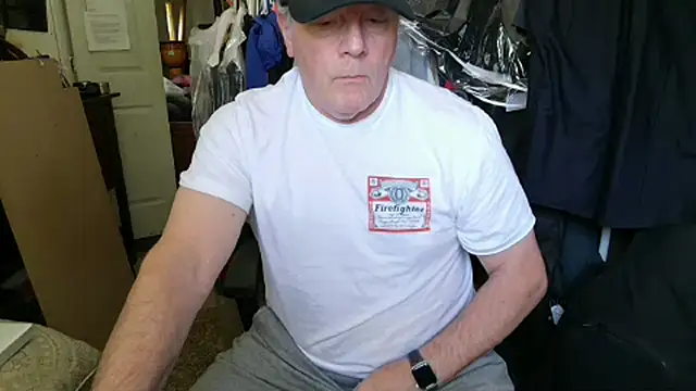 DougGlatt16's Webcam Show