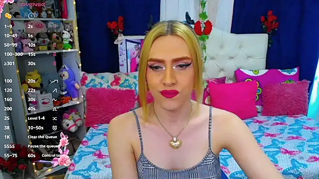 golden_girl01 Show in webcam