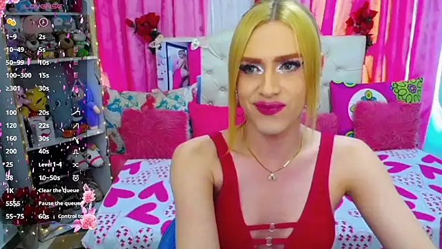 Pokazy przed kamerką – golden_girl01