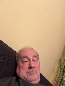 csikar Live XXX-Chat