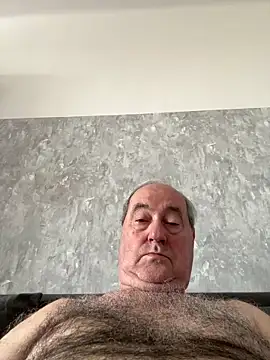 csikar Live XXX-chat