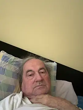 csikar Show in webcam
