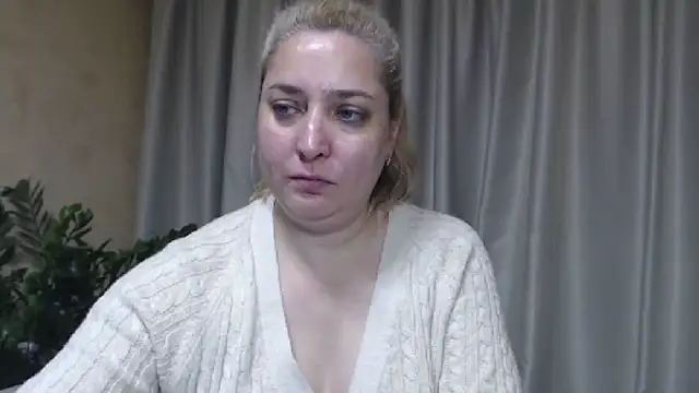 Show de sweetpussy13 na webcam