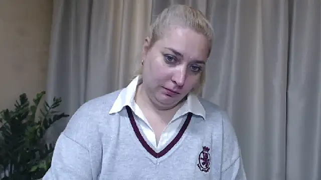 sweetpussy13 – webcam-show