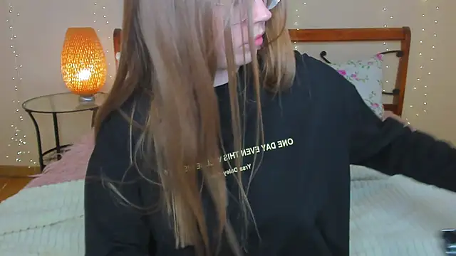 הופעת וובקאם של miya_soft