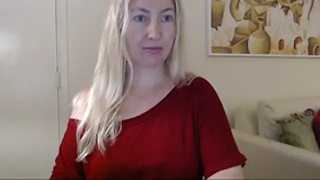 ValeryKiwi Show in webcam