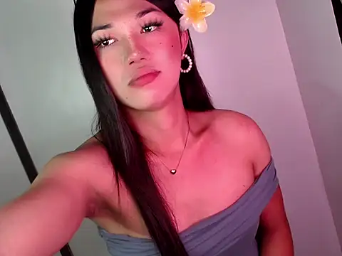 Show modela itsmeshaneil na web-kameri