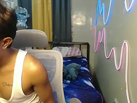 Ur_hottestjonny 网络视讯表演