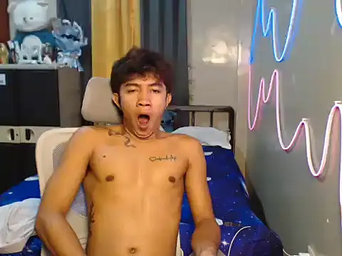 Ur_hottestjonnyのウェブカメラショー