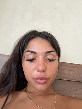 SilkyMira Webcamshow