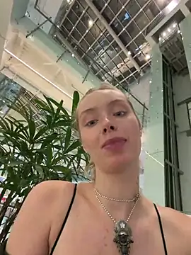 SunnyShiney's Webcam Show
