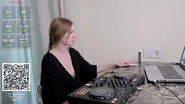 XXX chat uživo modela TinaAngel