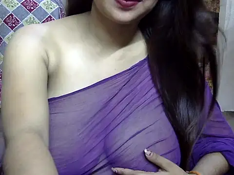 Love-zara-love's Webcam Show