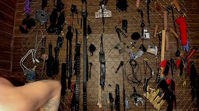 Hardcore_Room_Bdsm's Webcam Show