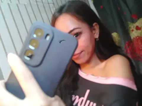 Show de ur_lovelyjessy na webcam