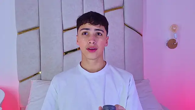JoshClaarktt Show Webcam