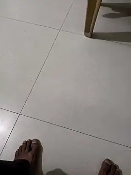 Niteenku Show in webcam