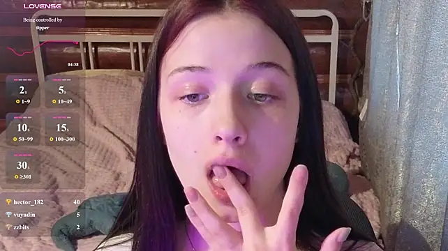 AlicePowells live XXX chat