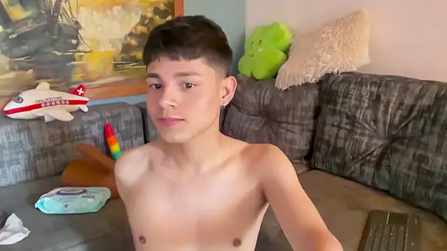Chat +18 de Andy_Belier23 ao vivo