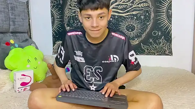 عرض كام Andy_Belier23