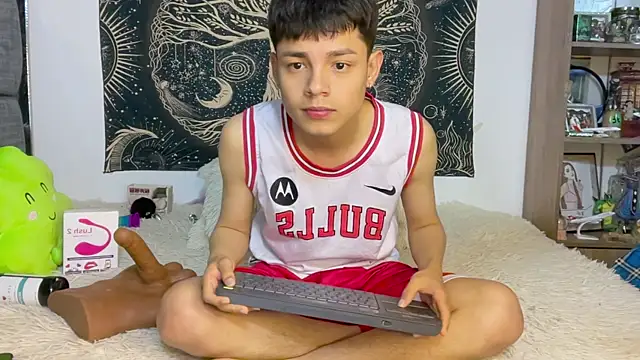 Andy_Belier23 在線直播表演