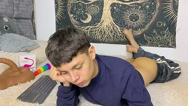 Andy_Belier23 Adlı Modelin Web Kamerası Şovu