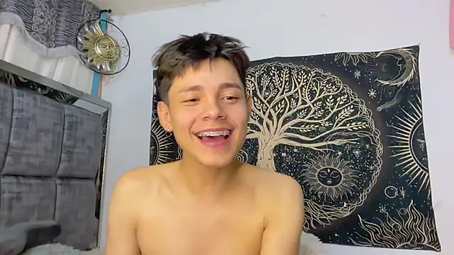 Andy_Belier23 Show in webcam