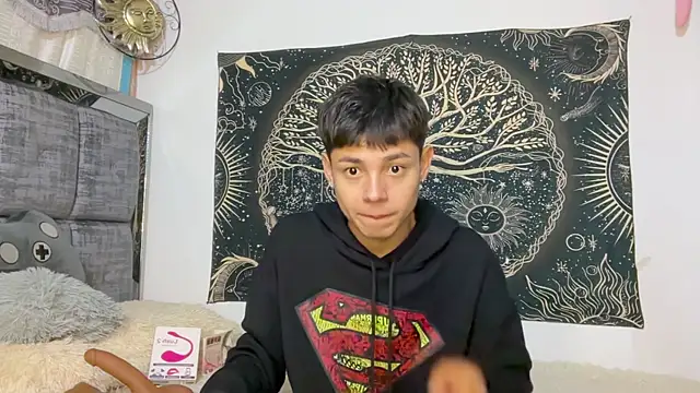 Andy_Belier23 Pertunjukan Webcam