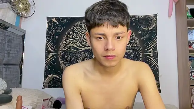 عرض كام Andy_Belier23