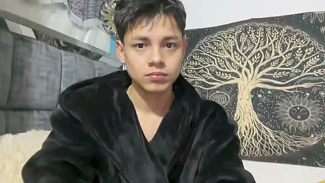 Andy_Belier23 在線直播表演