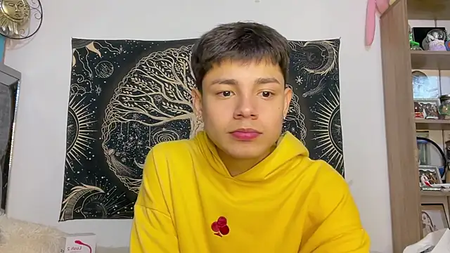 Andy_Belier23 Adlı Modelin Web Kamerası Şovu