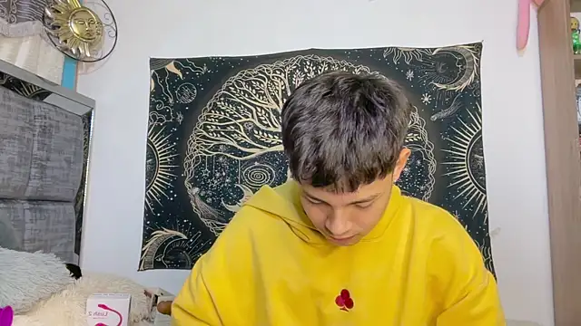 Andy_Belier23 Pertunjukan Webcam