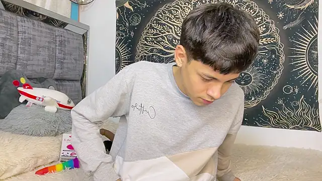 Andy_Belier23 Pertunjukan Webcam