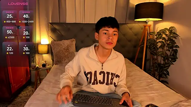 Andy_Belier23's Webcam Show
