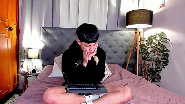 Andy_Belier23 Pertunjukan Webcam